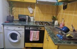 Apartament 2 camere Zarnesti decomandat 48 mp UTILI , P+2 etaje