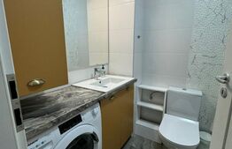 Apartament 2 camere, lux, 43 mp, parcare, zona Porii