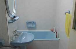 De vanzare apartament 3 camere, 65 mp, parcare, boxa subsol, zona Big