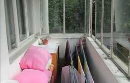 De vanzare apartament 3 camere, 65 mp, parcare, boxa subsol, zona Big