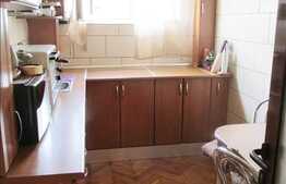 De vanzare apartament 2 camere, 50 mp, garaj, boxa subsol, zona Piata Flora