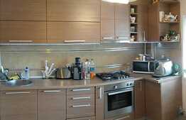 Vanzare apartament 3 camere, 75,31 mp, boxa subsol, zona strazii Bucuresti