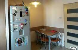 Vanzare apartament 3 camere, 75,31 mp, boxa subsol, zona strazii Bucuresti