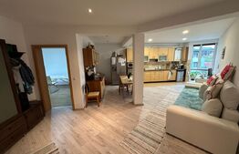 Apartament cu 3 camere, etaj 2/4, orientare Sud, zona Iulius Mall