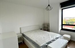 Apartament LUX 2 camere la prima închiriere , parcare, zona semi centrala 