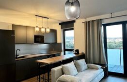 Apartament LUX 2 camere la prima închiriere , parcare, zona semi centrala 