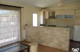 De inchiriat 2 camere, 51 mp, 3 balcoane, parcare, zona strazii Eroilor