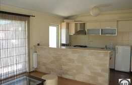 De inchiriat 2 camere, 51 mp, 3 balcoane, parcare, zona strazii Eroilor