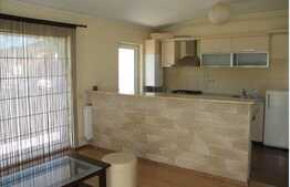 De vanzare 2 camere, 51 mp, 3 balcoane, zona strazii Eroilor! Cu parcare!