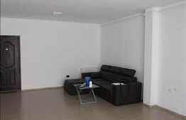 De vanzare apartament cu 2 camere, 49 mp, zona Porii