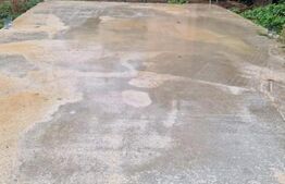 Casa in inima Brasovului sub munti, 1000 mp teren si  livada , 4 camere.