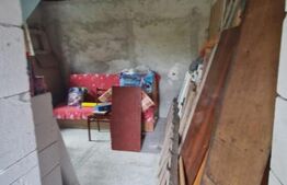 Casa in inima Brasovului sub munti, 1000 mp teren si  livada , 4 camere.