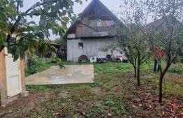 Casa in inima Brasovului sub munti, 1000 mp teren si  livada , 4 camere.