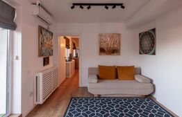 Apartament de 3 camere, modern, etaj intermediar, zona Vivo