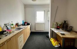 Apartament de 3 camere, 65 mp, decomandat, plus uscatorie, Piata Zorilor