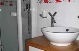 Apartament cu 3 camere, 78 mp si gradina 20 mp, expozitie estica