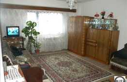 Apartament de vanzare cu 1 camera 42 mp! Zona Titulescu!
