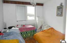 Vanzare apartament decomandat cu 3 camere