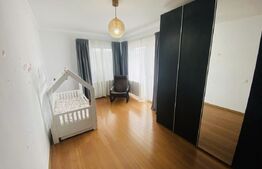 Apartament 3 camere decomandat, 80 mp, 2 balcoane in zona Stejarului