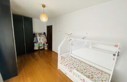Apartament 3 camere decomandat, 80 mp, 2 balcoane in zona Stejarului