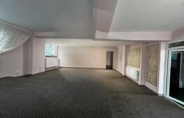 Spatiu comercial stradal, 100 mp,  zona Piata Cipariu