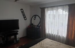 Casă cu 4 camere de vânzare în Gilău