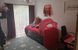 Casă cu 4 camere de vânzare în Gilău