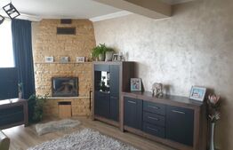 Casă cu 4 camere de vânzare în Gilău