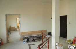 Apartament 3 camere, 85mp plus 35 mp terasa, mansarda, zona Piata Engels