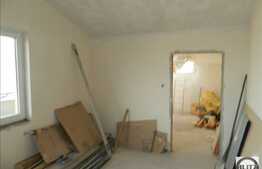 Apartament 3 camere, 85mp plus 35 mp terasa, mansarda, zona Piata Engels