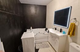 Apartament cu 2 camere, decomandat, 77mp, zona Porii