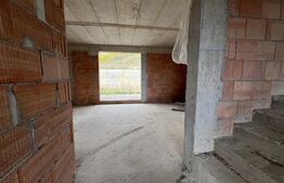 Casa individuala | 5 camere | D + P + E | 186 mp. | Teren 415 mp. 