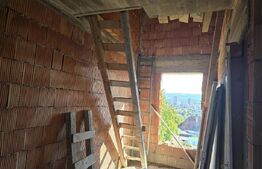 Casă cu 4 camere, 200 mp utili, la roșu, 530 mp teren, în Dâmbul Rotund