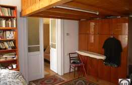 Vanzare apartament cu 3 camere , terasa 25 mp plus cota parte pod