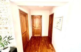 Apartament 3 camere, 2 bai si 2 parcari in Europa