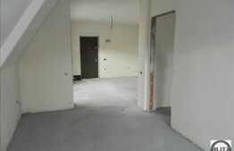 Mansarda cu 2 camere, 54 mp, balcon, semifinisata! Parcare! Zona Stejarului!