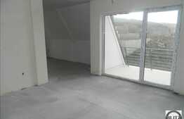 Mansarda cu 2 camere, 54 mp, balcon, semifinisata! Parcare! Zona Stejarului!