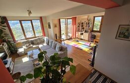 Casă cu 4 camere si apartament de 2 camere, 180mp utili view panoramic