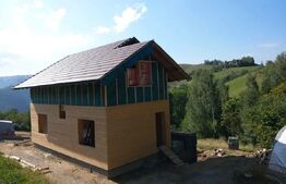 Casa de vacanta, 4 camere, teren 18000mp