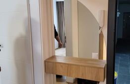 Apartament modern, 3 camere, intermediar, parcare, Zona Vivo !