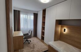 Apartament modern, 3 camere, intermediar, parcare, Zona Vivo !