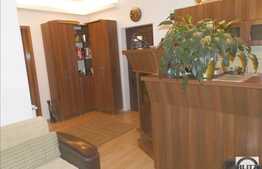 Vanzare 3 camere, 71.5 mp, AC, zona Eroilor! 2 locuri parcare! Mobilat modern!