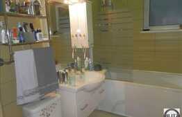 Vanzare 3 camere, 71.5 mp, AC, zona Eroilor! 2 locuri parcare! Mobilat modern!