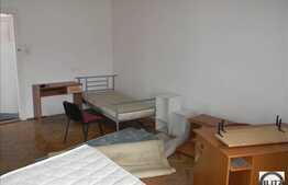 2 camere de vanzare, 82 mp cu terasa de 8 mp si curte 100 mp