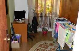 Vanzare apartament 3 camere, 65 mp, decomandat, boxa subsol, zona Kaufland