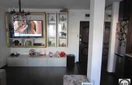 De vanzare apartament 3 camere, 55 mp, boxa subsol, zona strazii Primaverii