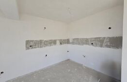 Casă cu view deosebit, garaj, teren de 590 mp, Feleacu