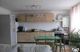 De vanzare mansarda cu 3 camere, 96 mp, imobil nou, zona Eroilor! Parcare!