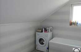 De vanzare mansarda cu 3 camere, 96 mp, imobil nou, zona Eroilor! Parcare!