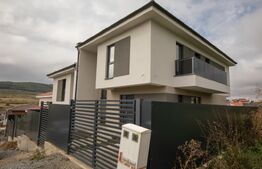 Duplex 182 mp, cu teren de 300 mp, în Chinteni